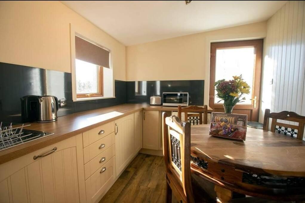 Torran Cottage - Views, Exclusivity & Tranquility Halkirk Экстерьер фото